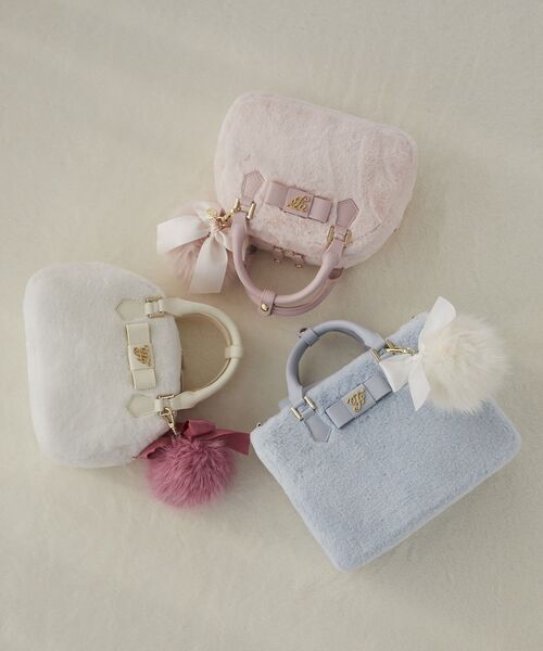 Maison de FLEUR（メゾンドフルール）の「フェイクファー中仕切りバッグ（ハンドバッグ・レディース・ピンク/ブルー/ホワイト・FREE）」の6枚目の写真