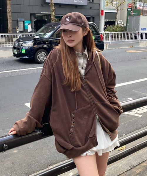 RAY CASSIN（レイカズン）の「ピグメントルーズスウェット / パーカー（パーカー・レディース・ブラック/ベージュ/ブラウン・FREE）」の2枚目の写真