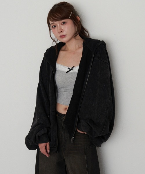 RAY CASSIN（レイカズン）の「ピグメントルーズスウェット / パーカー（パーカー・レディース・ブラック/ベージュ/ブラウン・FREE）」の4枚目の写真