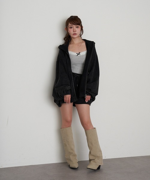 RAY CASSIN（レイカズン）の「ピグメントルーズスウェット / パーカー（パーカー・レディース・ブラック/ベージュ/ブラウン・FREE）」の8枚目の写真