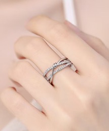 MAISON SELECT（メゾンセレクト）の「10D31-MZ ツイストクロスビジューリング 調整可能 フリーサイズ（リング）」