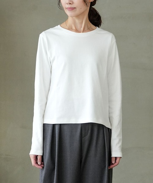SOLAMONAT（ソラモナ）の「ベーシック天竺　ベーシッククルーネックカットソー（Tシャツ/カットソー・レディース・ホワイト/モカ/グレー/ブラック・FREE）」の9枚目の写真