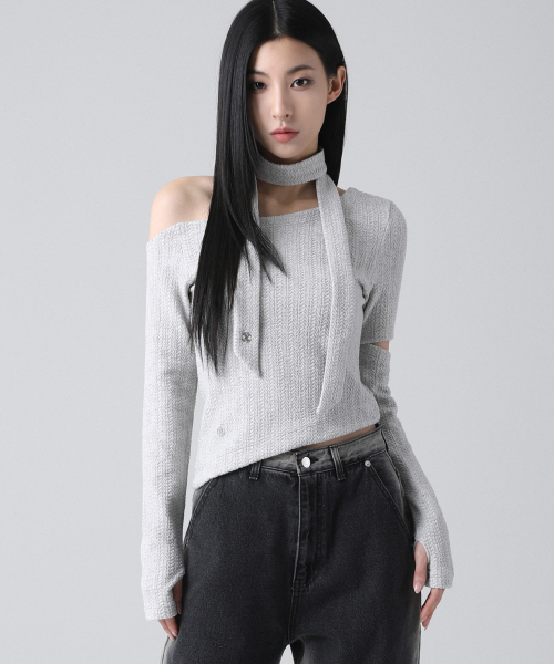 AVANDRESS(アバンドレス )の「Bonnie Off-shoulder Scarf T-shirt - 5COL(Tシャツ/カットソー・レディース・ブラック/アイボリー/グレー/ラベンダー/チャコール・MEDIUM/SMALL)」の8枚目の写真