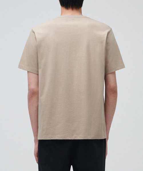 MUSINSA STANDARD（ムシンサスタンダード）の「ベーシッククルーネックTシャツ[ベージュ]（Tシャツ/カットソー・メンズ・その他・SMALL/MEDIUM）」の2枚目の写真
