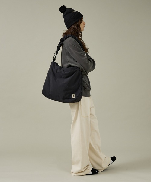 COBMASTER（コブマスター）の「【COBMASTER/コブマスター】PADDED-MUFFIN SQUIRE SHOULDER/パデット/ユニセックス【WEB限定】（バックパック/リュック・メンズ・ライトベージュ/ブラック/オレンジ・フリー）」の12枚目の写真