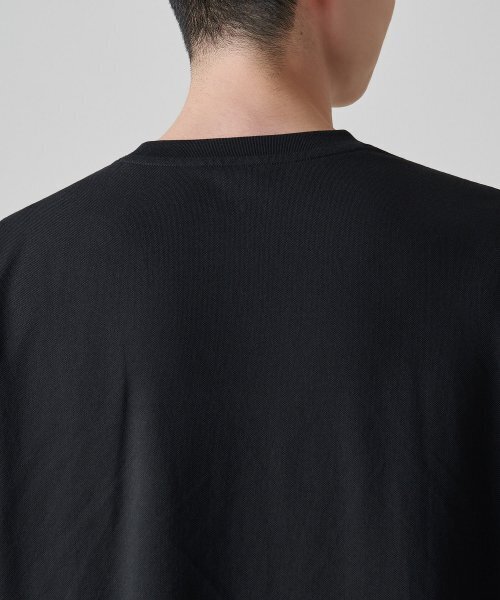 MUSINSA STANDARD（ムシンサスタンダード）の「[クールタンダード] リラックスフィットクルーネックピケTシャツ [ブラック]（Tシャツ/カットソー・メンズ・その他・SMALL/MEDIUM/LARGE/X-LARGE/XX-LARGE/XXX-LARGE）」の5枚目の写真
