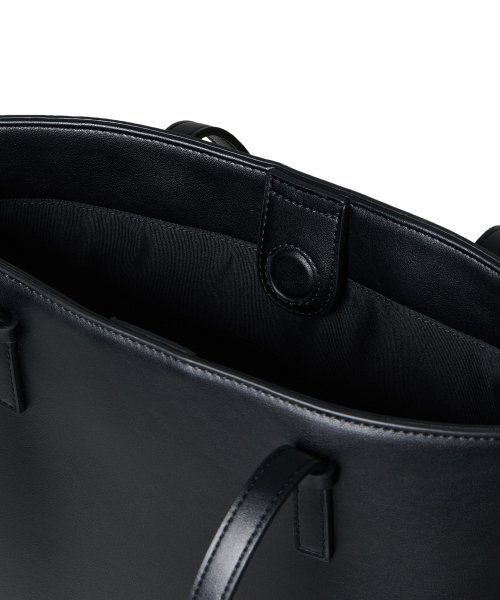 MUSINSA STANDARD WOMAN(ムシンサスタンダードウーマン)の「ウィメンズ シンセティックレザー ショッパーバッグ(ショルダーバッグ・レディース・その他・FREE)」の14枚目の写真