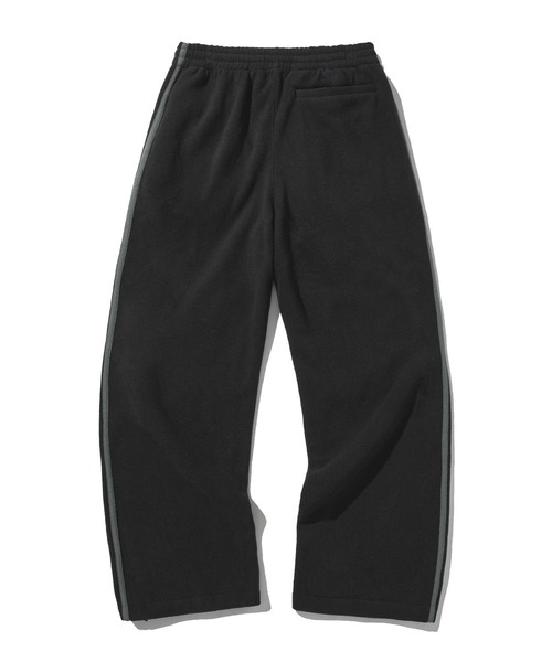 ALAND(エーランド)の「セットアップ可【UNISEX】Filluminate/トラックフリースパンツ(スウェットパンツ・レディース・ブラック/アイボリー・SMALL/MEDIUM)」の12枚目の写真