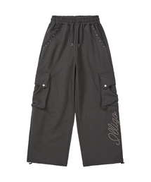 ILLIGO（イリゴ）の「スタッドカーゴスウェットパンツチャコール（スウェットパンツ）」