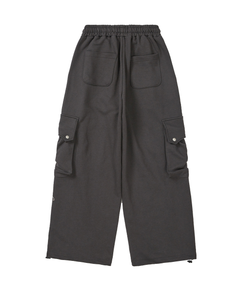 ILLIGO（イリゴ）の「スタッドカーゴスウェットパンツチャコール（スウェットパンツ・レディース・その他・SMALL/MEDIUM）」の2枚目の写真