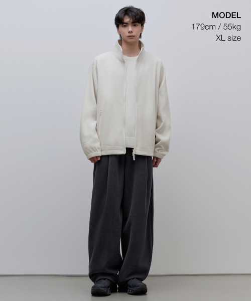 MUSINSA STANDARD（ムシンサスタンダード）の「エッセンシャルポーラフリースハイネックジャケット[アイボリー]（その他アウター・メンズ・その他・MEDIUM/LARGE/X-LARGE/XX-LARGE）」の2枚目の写真
