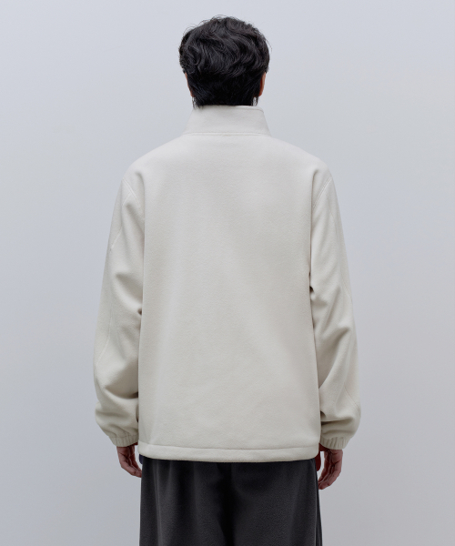 MUSINSA STANDARD（ムシンサスタンダード）の「エッセンシャルポーラフリースハイネックジャケット[アイボリー]（その他アウター・メンズ・その他・MEDIUM/LARGE/X-LARGE/XX-LARGE）」の3枚目の写真
