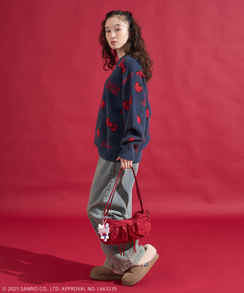 FREAK'S STORE(フリークスストア)の「SANRIO/サンリオ 「HELLO KITTY」 シャギー リボン 総柄 ニット(ニット/セーター・レディース・ネイビー/ホワイト・FREE)」の6枚目の写真