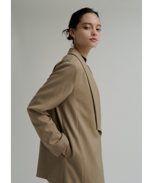 LE'RURE（リルアー）の「Irregular collar design jacket（テーラードジャケット・レディース・ベージュ/ブラック/グレー・SMALL/MEDIUM）」の10枚目の写真
