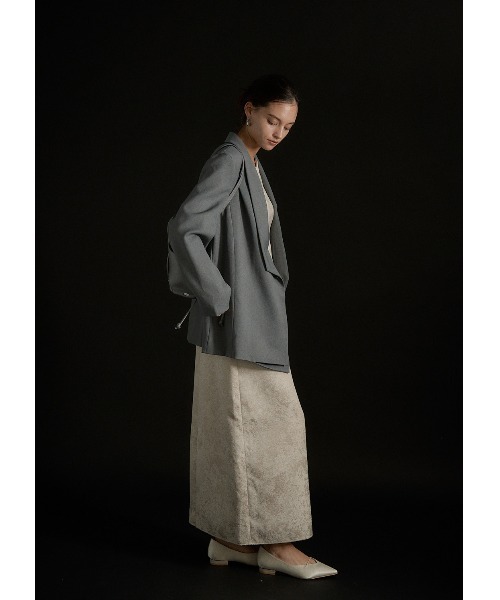LE'RURE（リルアー）の「Irregular collar design jacket（テーラードジャケット・レディース・ベージュ/ブラック/グレー・SMALL/MEDIUM）」の16枚目の写真