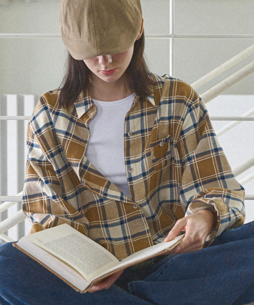 SLOWLOLLI（スローローリ）の「着心地の良いプレイドチェックシャツ_3色（シャツ/ブラウス・レディース・ネイビー/パープル/Beige・FREE）」の8枚目の写真