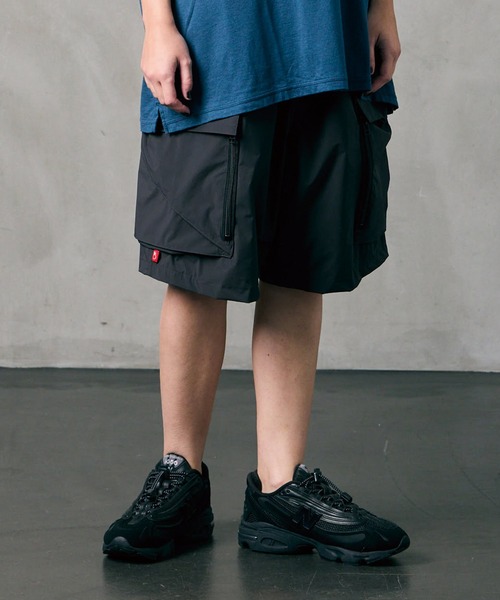 VIRGOwearworks(ヴァルゴウェアワークス)の「SP MILITARY NYLON CARGO(カーゴパンツ・メンズ・ブラック/グレイッシュベージュ/チャコールグレー・2/3/4)」の2枚目の写真