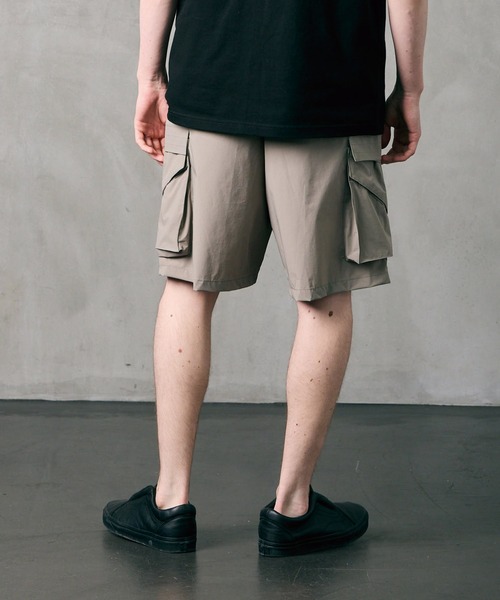 VIRGOwearworks(ヴァルゴウェアワークス)の「SP MILITARY NYLON CARGO(カーゴパンツ・メンズ・ブラック/グレイッシュベージュ/チャコールグレー・2/3/4)」の12枚目の写真