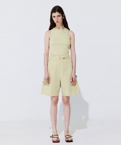 WNDERKAMMER(ブンダーカンマー)の「ベルト付きコットンバermudaパンツ_オリーブ(その他パンツ・レディース・その他・MEDIUM/SMALL/X-SMALL)」の2枚目の写真