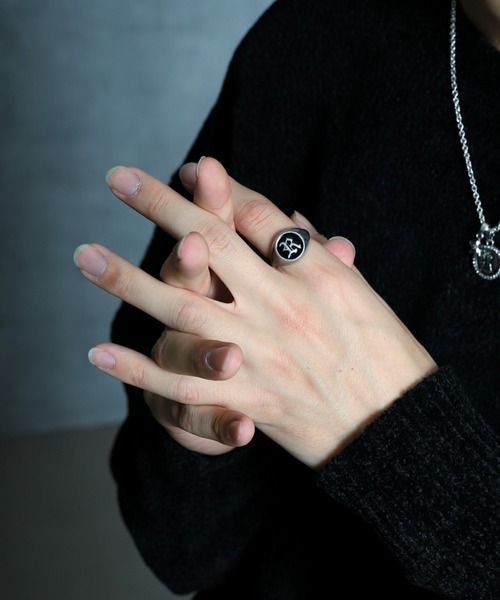 WEGO（ウィゴー）の「WEGO/イニシャルボリュームリング（リング・メンズ・その他4/その他3/その他2/その他1・FREE）」の2枚目の写真