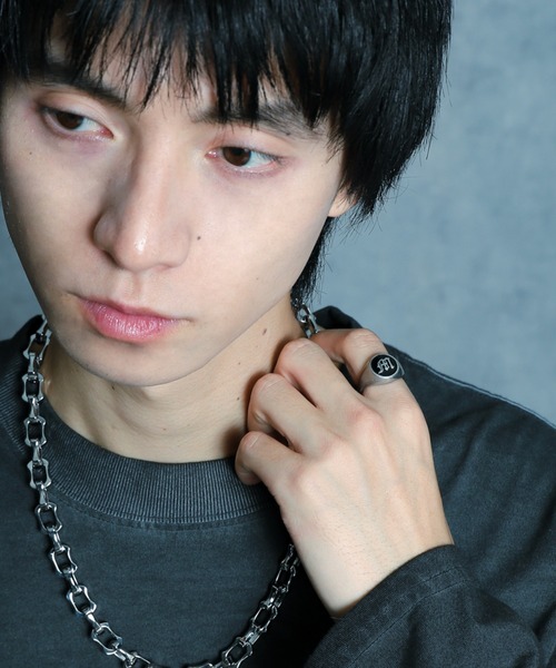 WEGO（ウィゴー）の「WEGO/イニシャルボリュームリング（リング・メンズ・その他4/その他3/その他2/その他1・FREE）」の3枚目の写真