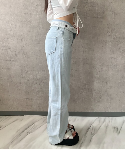 Mejoul(メジュール)の「ウエスト折り返しハイウエストワイドデニムパンツ(デニムパンツ・レディース・ブルー・M/L)」の9枚目の写真