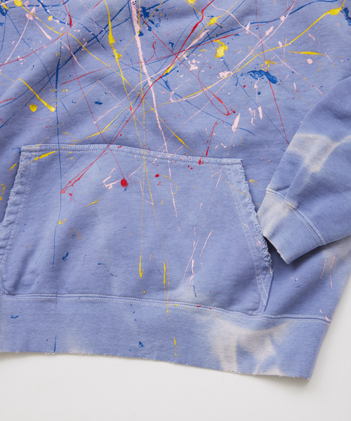 JOURNAL STANDARD（ジャーナルスタンダード）の「ドロッピング ペイント プルオーバー パーカー（パーカー・メンズ・グレー/ライトブルー・LARGE/MEDIUM）」の4枚目の写真