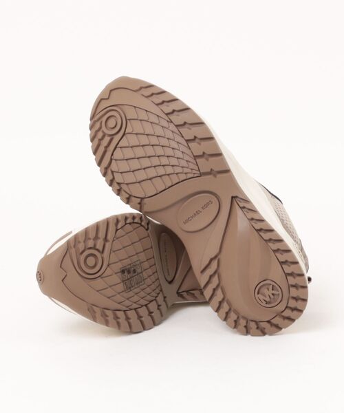 MICHAEL KORS(マイケルコース)の「LEVIE スニーカー(スニーカー・レディース・ベージュ系その他・5.5/6/6.5/7/7.5)」の3枚目の写真