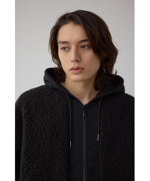 AZUL by moussy（アズールバイマウジー）の「シープボア×スウェット切替防風ブルゾン（スウェット・メンズ・カーキ/ブラック/チャコールグレー・LARGE/MEDIUM）」の5枚目の写真