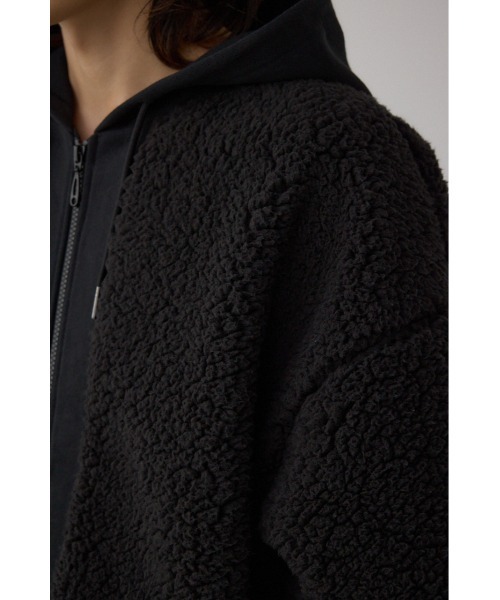 AZUL by moussy（アズールバイマウジー）の「シープボア×スウェット切替防風ブルゾン（スウェット・メンズ・カーキ/ブラック/チャコールグレー・LARGE/MEDIUM）」の13枚目の写真