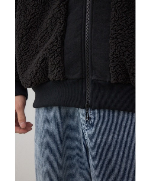 AZUL by moussy（アズールバイマウジー）の「シープボア×スウェット切替防風ブルゾン（スウェット・メンズ・カーキ/ブラック/チャコールグレー・LARGE/MEDIUM）」の16枚目の写真