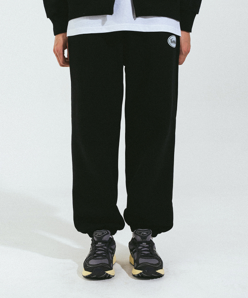 KENDA(ケンダ)の「DREAMCATCHER SWEATPANTS (BLACK)(スウェットパンツ・レディース・ブラック・SMALL/MEDIUM/LARGE)」の2枚目の写真