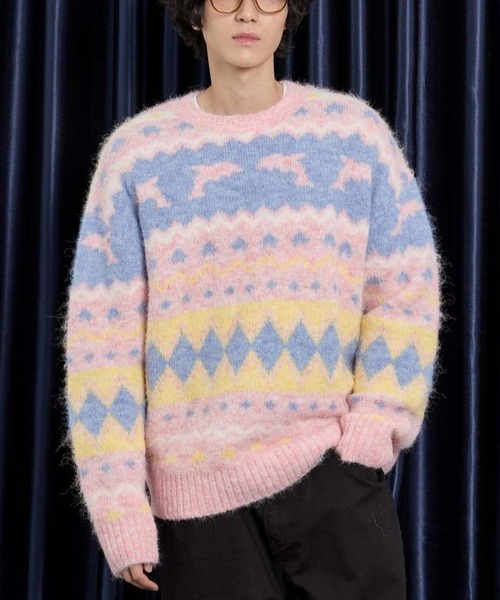 WaiKei（ワイケイ）の「【UNISEX】Wai Kei／イルカグラフィックニット（ニット/セーター・レディース・イエロー/ピンク/グレー・MEDIUM/LARGE）」の2枚目の写真