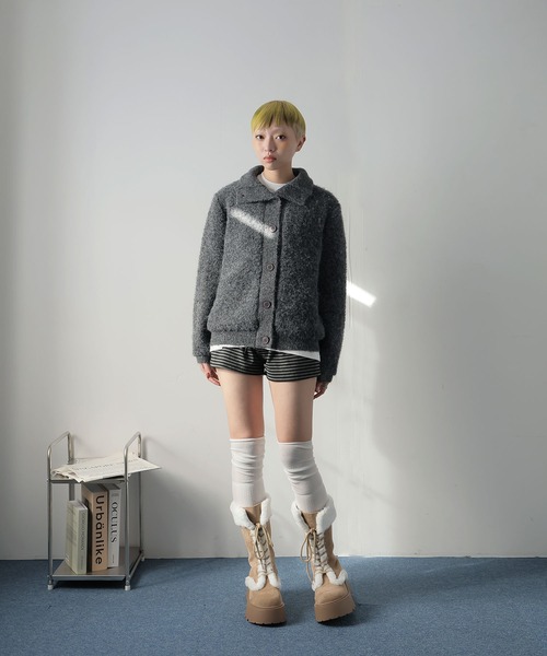 Ulysses（ユリシス）の「スタンドカラーブークレニットカーディガン（カーディガン/ボレロ・レディース・チャコール/キャメル/ホワイト・F）」の9枚目の写真