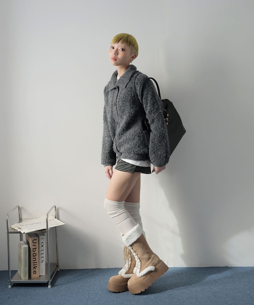 Ulysses（ユリシス）の「スタンドカラーブークレニットカーディガン（カーディガン/ボレロ・レディース・チャコール/キャメル/ホワイト・F）」の11枚目の写真