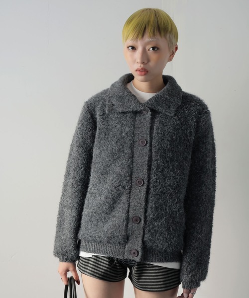 Ulysses（ユリシス）の「スタンドカラーブークレニットカーディガン（カーディガン/ボレロ・レディース・チャコール/キャメル/ホワイト・F）」の4枚目の写真