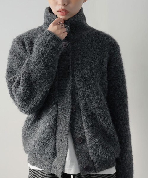 Ulysses（ユリシス）の「スタンドカラーブークレニットカーディガン（カーディガン/ボレロ・レディース・チャコール/キャメル/ホワイト・F）」の13枚目の写真