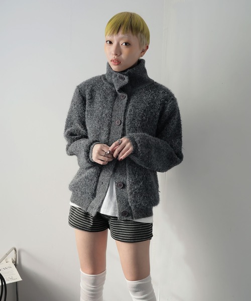 Ulysses（ユリシス）の「スタンドカラーブークレニットカーディガン（カーディガン/ボレロ・レディース・チャコール/キャメル/ホワイト・F）」の17枚目の写真