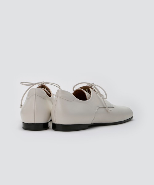 PELLICO（ペリーコ）の「MATILDA レースアップシューズ 1.0cm OFF WHITE（ドレスシューズ・レディース・オフホワイト・38/37/36/35/34/35.5/36.5/37.5/38.5/39）」の4枚目の写真