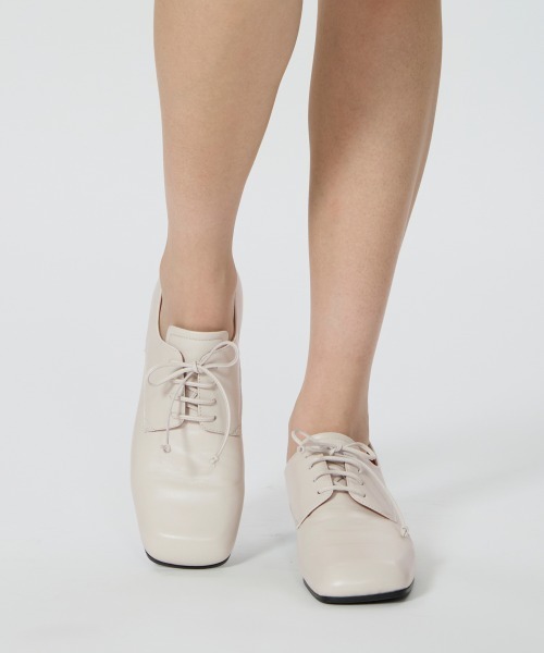 PELLICO（ペリーコ）の「MATILDA レースアップシューズ 1.0cm OFF WHITE（ドレスシューズ・レディース・オフホワイト・38/37/36/35/34/35.5/36.5/37.5/38.5/39）」の6枚目の写真