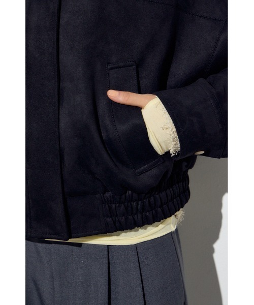 AZUL by moussy（アズールバイマウジー）の「フェイクスエードショートブルゾン（ブルゾン・レディース・アイボリー/ブラック/ベージュ・FREE）」の18枚目の写真