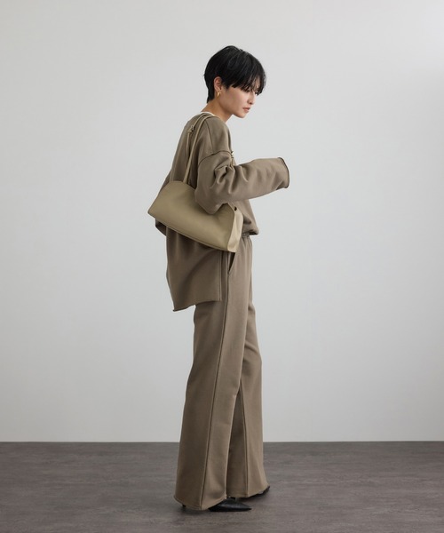 SALON adam et rope'（サロン アダム エ ロペ）の「【WEB限定】ローエッジオーバースウェットプルオーバー（スウェット・レディース・ブラウン系その他2/オフホワイト/チャコールグレー・FREE）」の16枚目の写真