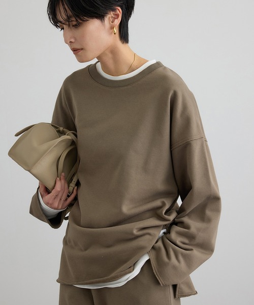 SALON adam et rope'（サロン アダム エ ロペ）の「【WEB限定】ローエッジオーバースウェットプルオーバー（スウェット・レディース・ブラウン系その他2/オフホワイト/チャコールグレー・FREE）」の17枚目の写真