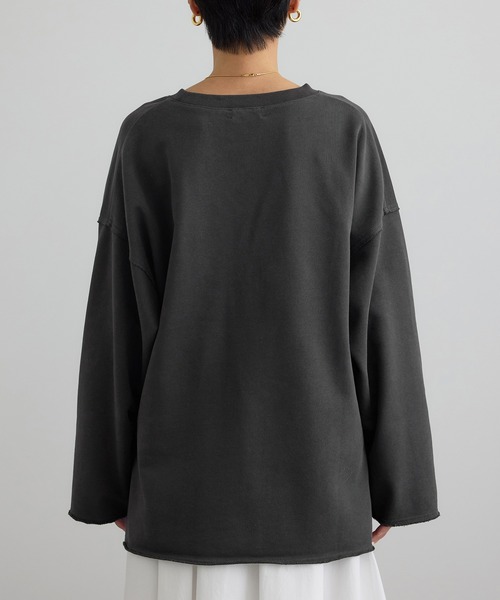 SALON adam et rope'（サロン アダム エ ロペ）の「【WEB限定】ローエッジオーバースウェットプルオーバー（スウェット・レディース・ブラウン系その他2/オフホワイト/チャコールグレー・FREE）」の22枚目の写真