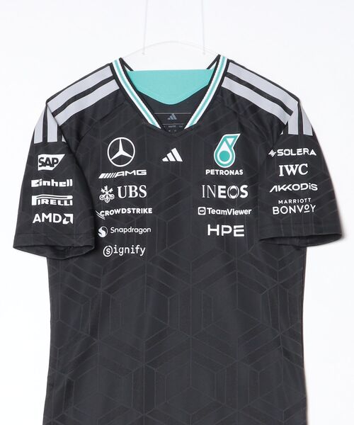 adidas(アディダス)の「メルセデス AMG ペトロナス F1 チーム ドライバー ユニフォーム オーセンティック / アディダスオリジナルス adidas Originals(Tシャツ/カットソー・メンズ・ブラック・MEDIUM/LARGE/XXXX-LARGE/XXX-LARGE/X-SMALL/X-LARGE/SMALL)」の18枚目の写真