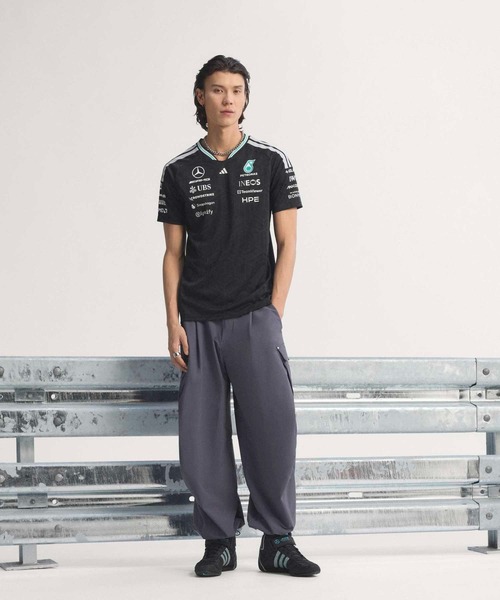 adidas(アディダス)の「メルセデス AMG ペトロナス F1 チーム ドライバー ユニフォーム オーセンティック / アディダスオリジナルス adidas Originals(Tシャツ/カットソー・メンズ・ブラック・MEDIUM/LARGE/XXXX-LARGE/XXX-LARGE/X-SMALL/X-LARGE/SMALL)」の9枚目の写真