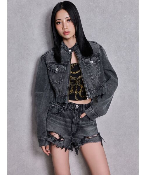 GYDA(ジェイダ)の「Symmery GYDA EMBOSSノーカラーデニムショートブルゾン(デニムジャケット・レディース・ブラック/ライトブルー/ブルー・FREE)」の14枚目の写真