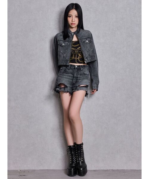 GYDA(ジェイダ)の「Symmery GYDA EMBOSSノーカラーデニムショートブルゾン(デニムジャケット・レディース・ブラック/ライトブルー/ブルー・FREE)」の16枚目の写真