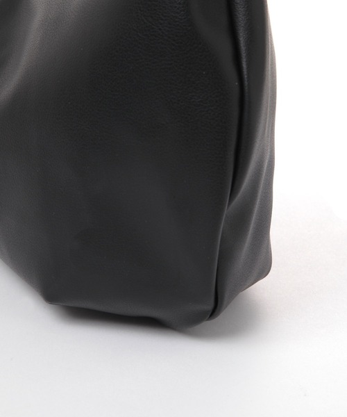 LAKOLE(ラコレ)の「ノットデザインワンショルダーバッグ / 645229(ショルダーバッグ・レディース・オフホワイト/ブラック・FREE)」の9枚目の写真