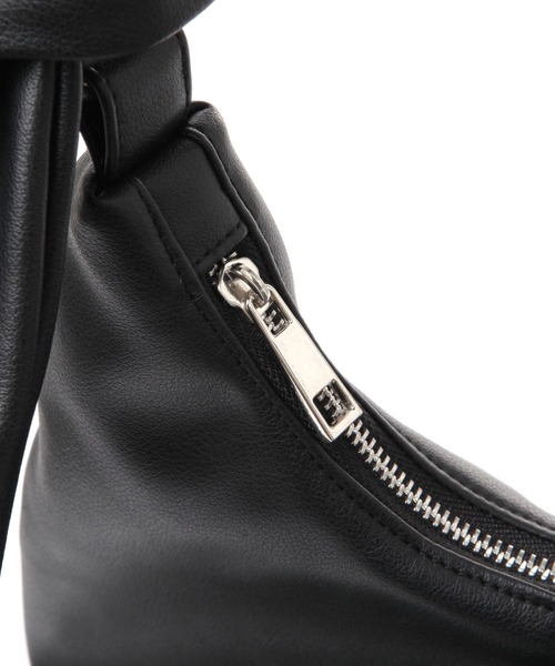 LAKOLE(ラコレ)の「ノットデザインワンショルダーバッグ / 645229(ショルダーバッグ・レディース・オフホワイト/ブラック・FREE)」の10枚目の写真